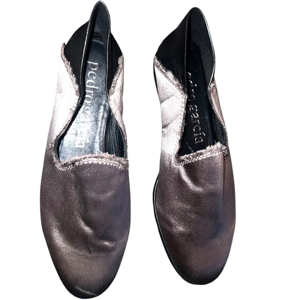 ▶️ Pedro Garcia Espana ◀️ Gray Silk Satan Raw Edge Slip On Flats  37.5